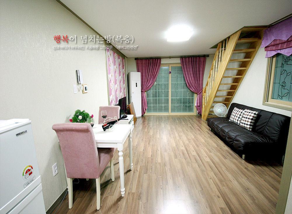Ever Green Pension Geoje Bagian luar foto